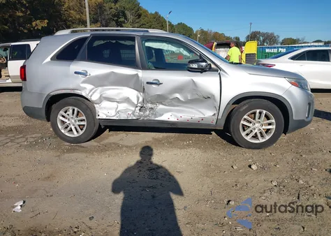 2014 Kia Sorento Lx z USA, uszkodzony, nr VIN 5XYKT3A66EG488912
